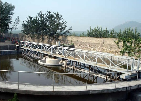 中心傳動刮泥機